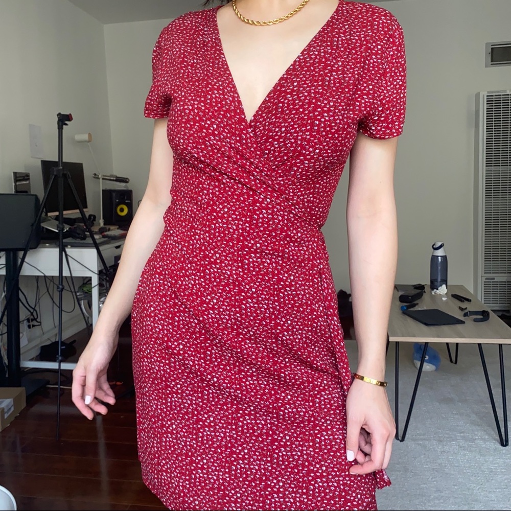 brandy melville robbie dress red wrap floral dress